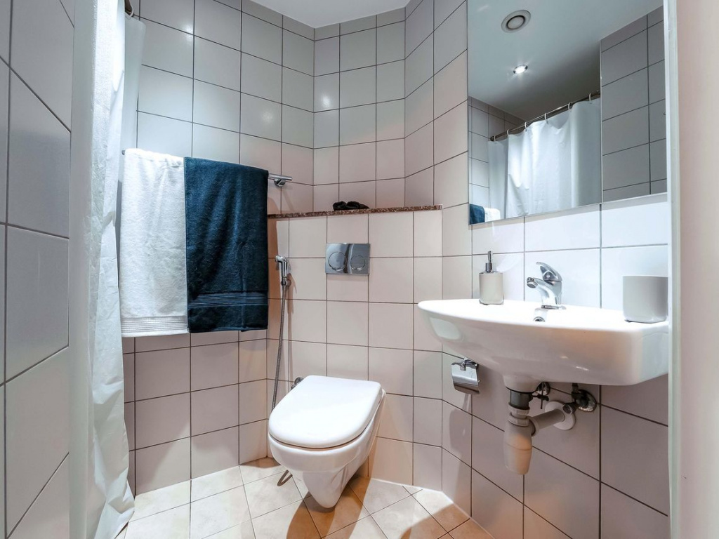 twin-ensuite-7.jpg