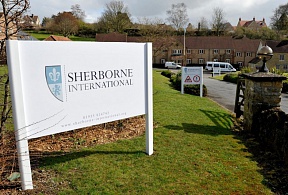 Sherborne International College (Великобритания)